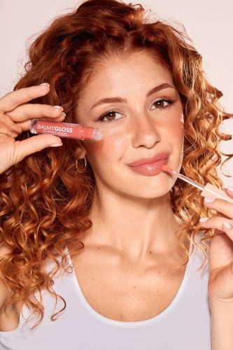 puroBIO Balmy Gloss tápláló szájfény - Nr. 01 Nude Pescato