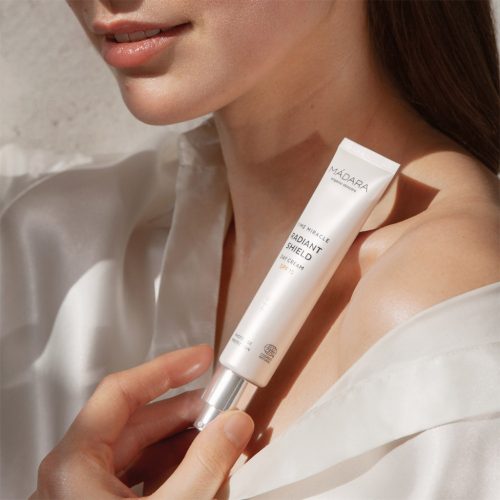 MÁDARA TIME MIRACLE Radiant Shield Nappali Arckrém SPF15 fényvédelemmel